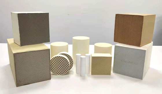 주문 저온 휘발성 유기 화합물 제거 촉매 400 cpsi 움직이지 않는 석유화학제품 온라인 제조